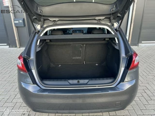 Peugeot 308 Peugeot 308 1.2 PureTech Allure  Pano | Led | Grote Navi - afbeelding nr 11