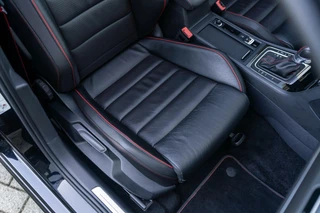 Volkswagen Golf Volkswagen Golf 2.0 TSI GTI TCR Pano Dsg Akrapovic Vol - afbeelding nr 39