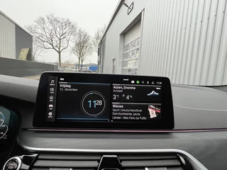 BMW 5 Serie BMW 5 Serie Touring 530e xDrive High Executive | M-Sportpakket | Panorama Dak - afbeelding nr 23