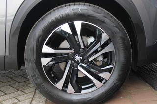 Peugeot 2008 Peugeot 2008 1.2 100PK ALLURE PACK | TREKHAAK | NAVIGATIE | APPLE CARPLAY/ANDROID AUTO | 3-D INSTRUMENTENPANEEL | ACHTERUITRIJ CAMERA | CRUISE CONTROL | LED KOPLAMPEN | CLIMATE CONTROL | 17