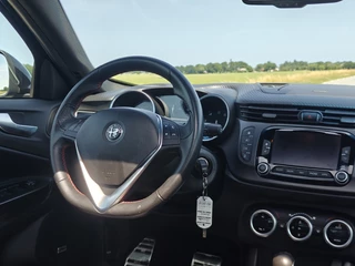 Alfa Romeo Giulietta Alfa Romeo Giulietta 1.750 Turbo Veloce | Panoramadak | Leder | NAP - afbeelding nr 12