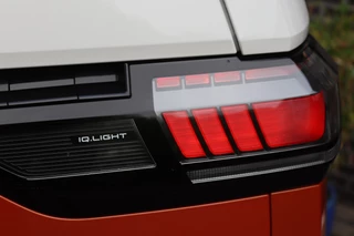 Volkswagen ID. Buzz IQ.Light/Elek. schuifdeuren+klep/Camera/Keyless/Acc/20