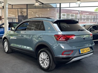 Volkswagen T-Roc Volkswagen T-Roc 1.0 TSI LIFE EDITION VIRTUAL/PDC/NAVI - afbeelding nr 41