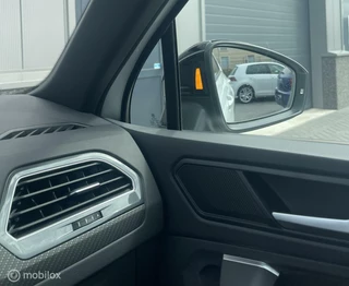 Volkswagen Tiguan Volkswagen Tiguan 1.5 TSI DSG 3xR-Line 150PK/PANO - afbeelding nr 63