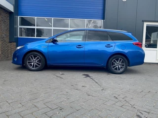 Toyota Auris Toyota Auris 1.8 Hybrid Lease+ Top 5 editie - afbeelding nr 3