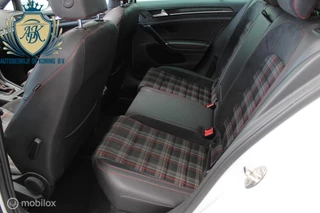 Volkswagen Golf Volkswagen Golf 2.0 TSI GTI Performance I PANO I LED - afbeelding nr 17