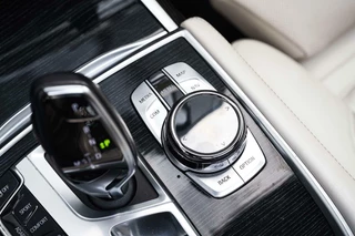 BMW 7 Serie BMW 7-serie 750i xDrive M Sport B&W Massage 360c 21'' Laser - afbeelding nr 36