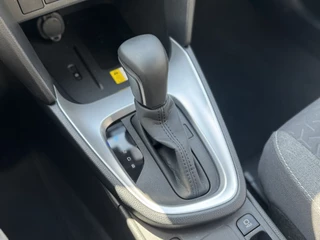 Toyota Yaris Cross All-season banden, trekhaak, dodehoekdetectie, PDC V + A , All-in Rijklaarprijs - afbeelding nr 28
