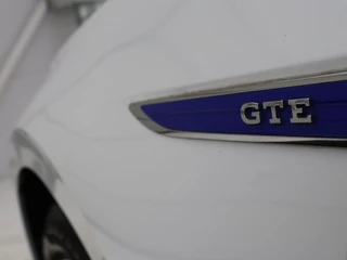 Volkswagen Passat Volkswagen Passat 1.4 TSI PHEV GTE | Adaptive cruise | Trekhaak wegklapbaar | Stoelverwarming |  Navigatie | Full LED - afbeelding nr 34