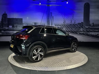 Volkswagen T-Roc Volkswagen T-ROC 1.5 TSI R-Line Business *Keyless*Elec.achterklep*Camera*Winterpack* - afbeelding nr 13
