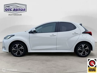 Toyota Yaris Toyota Yaris 1.5 Hybride Style Edition apple carplay stuur en stoelverwarming camera nieuw - afbeelding nr 2