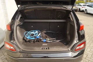 Hyundai Kona Hyundai Kona EV Premium 64kWh -LEER-ECC-NAVI-CAM-PDC- - afbeelding nr 29