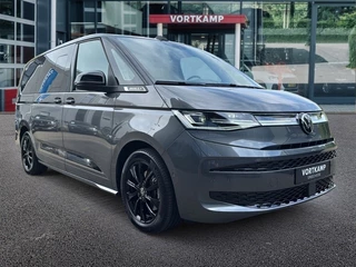 Volkswagen Multivan Volkswagen Multivan 2.0 TSI DSG BULLI EDITION GLASDAK/CAMERA/TREKHAAK/H&K/LEDER/MEMORY - afbeelding nr 3
