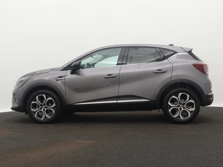 Renault Captur / CAMERA / NAVI / 18