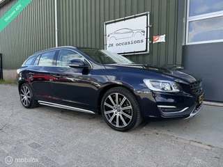 Volvo V60 Volvo V60 2.4 D6 Twin Engine R-Design|Clima|Navi|Leder|PDC| - afbeelding nr 7
