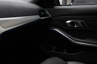 BMW 3 Serie BMW 3 Serie 318i M-Sport Automaat NAP/Schuifdak/19inch/Cam/Sfeerverl - afbeelding nr 67