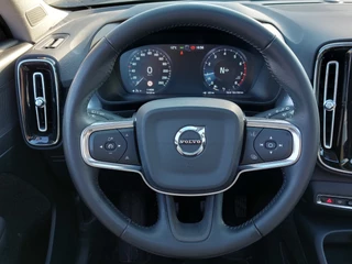 Volvo XC40 1.5 T3 157pk Momentum Business Pack Connect | Origineel NL | Navi | Clima | Adap. Cruise | Panorama Schuifdak | Led Koplampen | Pdc V+A+Camera | Rijstrook+Licht+Regensenor | 18''lm - afbeelding nr 9