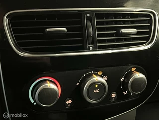 Renault Clio Renault Clio Estate 0.9 TCe Limited [ NAP trekhaak LM ] - afbeelding nr 22