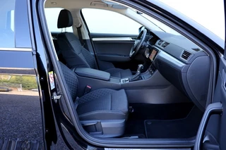 Škoda Superb Škoda Superb Combi 1.4 TSI iV Business Edition - 218 pk **Carplay / Led / Navi - afbeelding nr 13