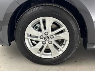 Toyota Yaris Toyota Yaris 1.5 Hybrid 115 Business | Parkeersensoren voor + achter | Stuurverwarming | Stoelverwarming - afbeelding nr 31
