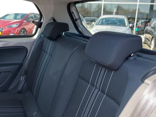 SEAT Mii 1.0 60pk Sport Intense 5-Deurs | Origineel NL | Airco | Cruise | Bluetooth Carkit+Streaming | Elek.Ramen+Spiegels | Licht+Regensensor | Pdc | Mistlampen | Privacy Glass | 15''lm - afbeelding nr 20