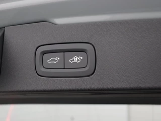 Volvo V60 Volvo V60 Cross Country 2.0 B5 AWD Core | Driver Awareness Pack - afbeelding nr 33