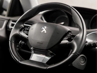 Peugeot 308 Peugeot 308 SW 1.2 PureTech Sport (PANORAMADAK, APPLE CARPLAY, GROOT NAVI, PARKEERSENSOREN, GETINT GLAS, SPORTSTOELEN, LANE ASSIST, CRUISE, NIEUWE APK, NIEUWSTAAT) - afbeelding nr 18
