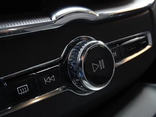 Volvo XC60 Volvo XC60 T6 349PK AWD Heico / R-Design / LED *NAP* - afbeelding nr 37