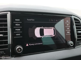 Škoda Karoq Skoda Karoq 1.0 TSI Automaat CarPlay Stoelverwarming PDC Cruise - afbeelding nr 24