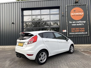 Ford Fiesta Ford Fiesta 1.0 EcoBoost Titanium NAVIGATIE|TREKHAAK|WINTER PAKKET|BLUETOOTH|LED|PARKEERSENSOREN|SFEERVERLICHTING - afbeelding nr 3