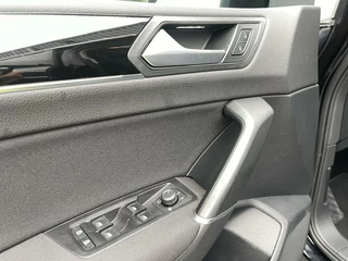 Volkswagen Touran Volkswagen Touran 1.4 TSI AUT. R-Line PANORAMADAK|ADAPTIEF CRUISE CONTROL|SFEERVERLICHTING|STOELVERWARMING|ELEKTRISCHE KOFFERKLEP|SFEERVERLICHTING|1E EIGENAAR - afbeelding nr 30