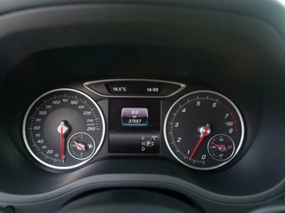 Mercedes-Benz B-Klasse Mercedes B-klasse 180 Automaat Ambition | Navigatie | Stoelverwarming | Trekhaak | 37.557 km - afbeelding nr 9