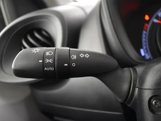 Toyota Aygo Toyota Aygo X 1.0 VVT-i S-CVT Play Automaat | Camera - afbeelding nr 22