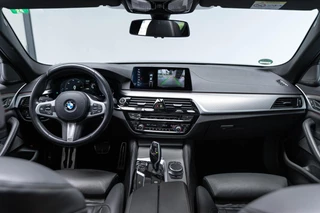 BMW 5 Serie BMW 5-serie 530i 252 PK Executive M-pakket Pano HuD ACC Luxe - afbeelding nr 10