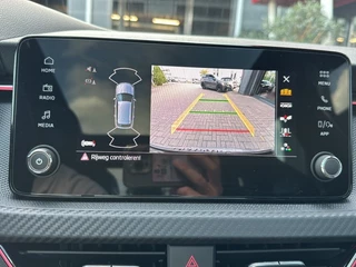 Škoda Kamiq Škoda Kamiq 1.0 TSI DSG MONTE CARLO GLASDAK/CAMERA/TREKHAAK/NAVI/CRUISE/STOELVERW - afbeelding nr 25