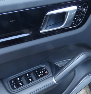 Porsche Cayenne Porsche Cayenne 4.0 V8 551PK TURBO,Pano,360,Nightvision,Trhaak - afbeelding nr 15