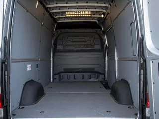 Mercedes-Benz Sprinter Mercedes-Benz Sprinter 316 2.2 CDI L2H2 7G-tronic | Distronic | LED | Gr.lichtass. | Standkachel | Lane Assist | Leer | Stoelverwarming | 17