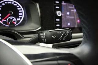 Volkswagen Polo Volkswagen Polo 1.0 TSI Comfortline - Carplay, adaptive cruise, LM Velgen - afbeelding nr 16