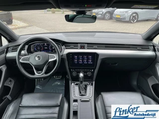 Volkswagen Passat Volkswagen Passat Variant 1.5 TSI Elegance Business R-LINE  ORG NEDAUTO GEEN AFLEVERKOSTEN - afbeelding nr 14