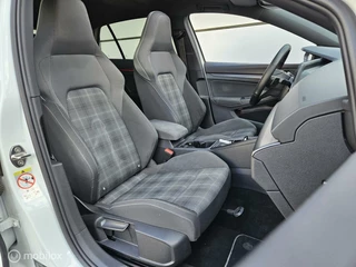 Volkswagen Golf Volkswagen Golf 2.0 TDI GTD Pano|ACC|Camera|Lane|Sfeer|Boekj - afbeelding nr 15