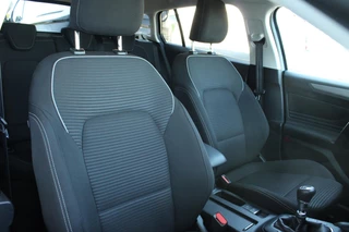 Ford Focus Ford Focus Wagon 1.0 EcoBoost Hybrid Titanium Style | Winter Pack | Camera | Navigatie | Cruise control | Privacy glass | NIEUW MODEL - afbeelding nr 13