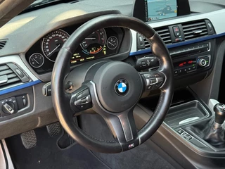 BMW 3 Serie BMW 3 Serie 320I Touring M SPORT Navi Xenon 19 Inch - afbeelding nr 26