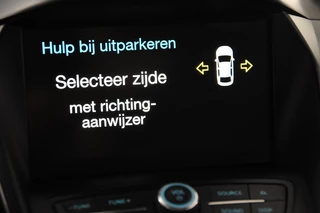 Ford C-MAX Ford C-MAX Titanium *Panoramadak*Navigatie*Park assist* - afbeelding nr 18