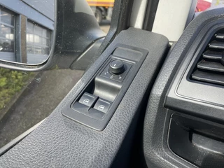Volkswagen Transporter Volkswagen Transporter 2.0 TDI L2H1 6 Pers. Trekhaak Airco Cruise - afbeelding nr 10