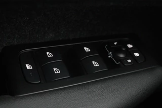 Volvo XC40 Volvo XC40 1.5 T4 Recharge Inscription Expression |  Panoramadak | Leder | Trekhaak | Stoel & stuurverwarming | Carplay | Full LED | Navigatie | Camera | Climate control - afbeelding nr 33