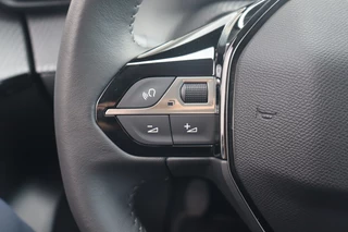 Peugeot 208 Peugeot 208 1.2 PureTech Allure Pack Adap-Cruise I Carplay I Camera - afbeelding nr 30