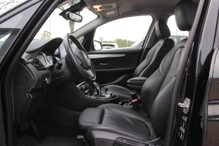 BMW 2 Serie BMW 2 Serie Active Tourer 225xe iPerformance High Executive / Camera / Leder / Head-up / Navigatie / Sportstoelen / 17'' / Stoelverwarming / Cruise Control - afbeelding nr 10