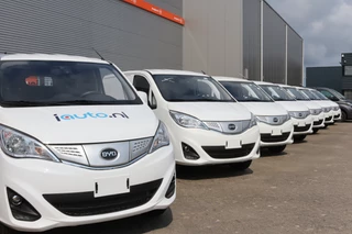 BYD ETP3 BYD ETP3 45 kWh 2x Schuifdeur /Camera/Leder/Keyless/ECC/Stoelverwarming - afbeelding nr 2