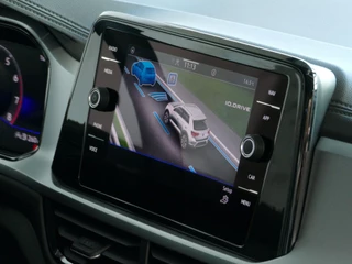 Volkswagen T-Roc Volkswagen T-Roc 1.5 TSI 150PK CARPLAY NAVI STOEL VERW. LED VIR.COCKPIT 03/2024 