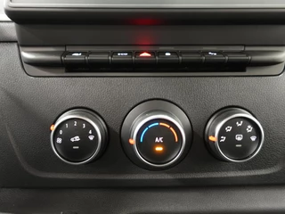 Renault Master Renault Master T33 2.3 dCi 135 L2H2 BPM VRIJ ! Airco Cruise control Parkeersensoren Navigatie Trekhaak - afbeelding nr 23